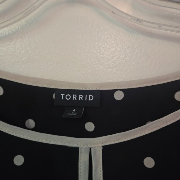 Georgette Tulip Sleeve Blouse (4X) - Picture 3 of 3